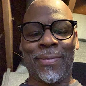 Meet your Posher, Val